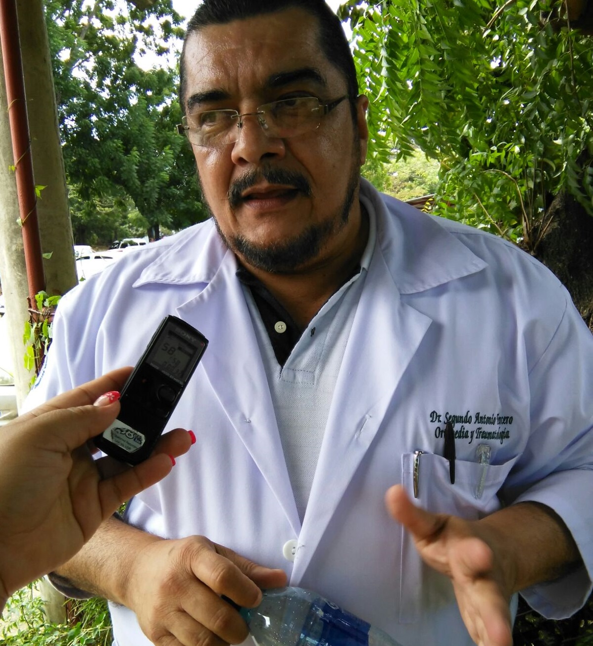 El doctor <b>Segundo Tercero</b>, Director de Salud del hospital Manolo Morales - 20151222120123