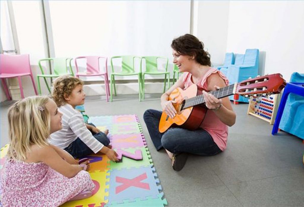 La musicoterapia muestra resultados significativos en niños con diversas condiciones