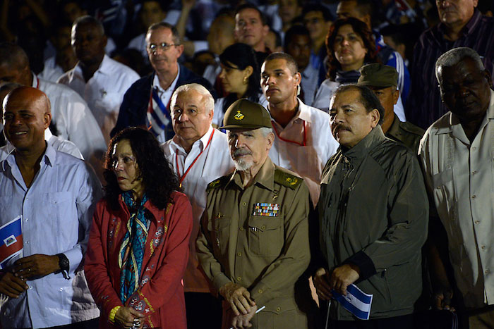 Daniel y Rosario participaron en Marcha de las Antorchas en Cuba