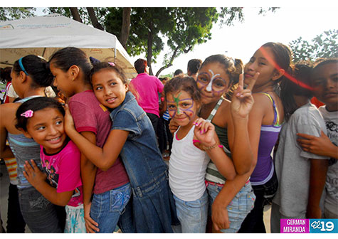 Mimados de la revolución celebran jornada 80/35