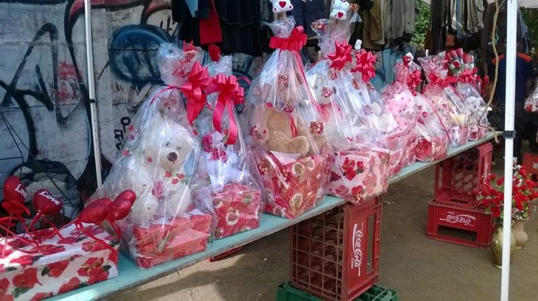 Calles de Managua se visten de rojo para celebrar EL DÍA DEL AMOR Y LA AMISTAD