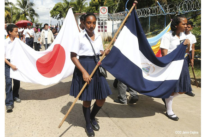 Estudiantado  del Bluff, en el Caribe Sur, inaugura escuela