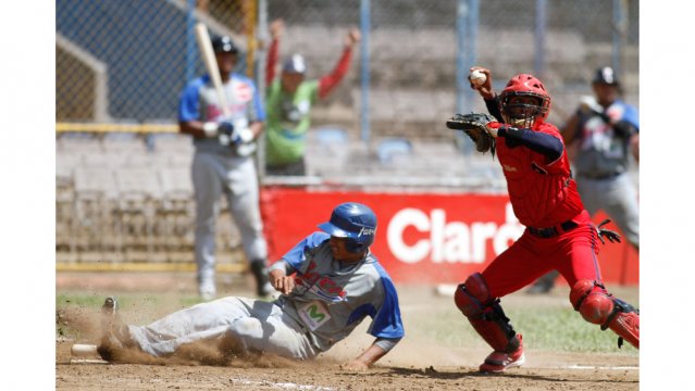 Dantos ganó la serie al Bóer