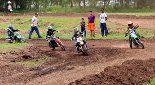 Campeonato Nacional de Motocross inicia en Granada