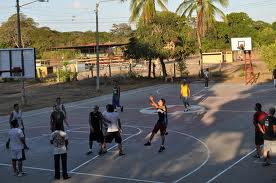 Stars en primer lugar en baloncesto masculino de León