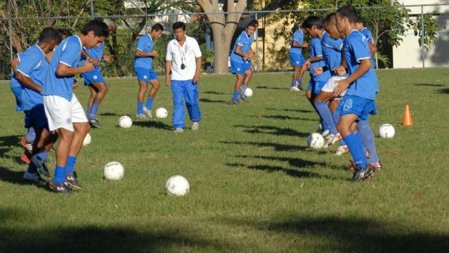 Convocatoria a futbolistas “nicas” en Estados Unidos