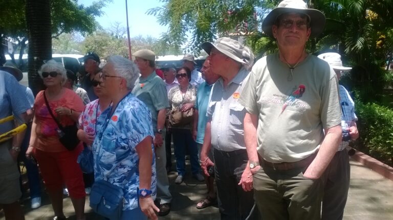 Llegan más extranjeros al puerto Salvador Allende