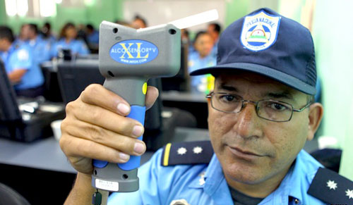 Policía recuerda: “Conductor con tufo a guaro será multado”