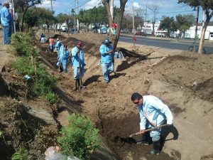 600x400_1360080330_Limpian cauces en Managua