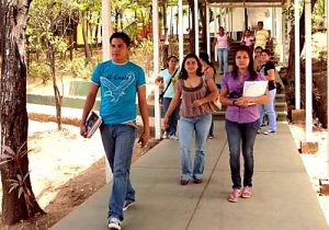 estudiantes-de-la-unan