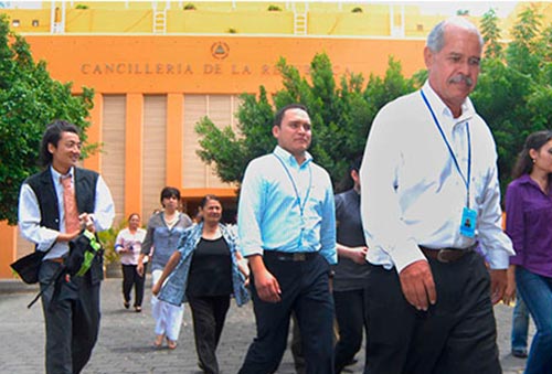 Suspenden actividades laborales en Instituciones del Estado