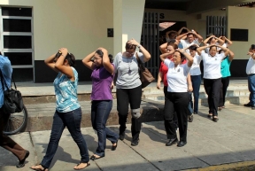 Personal del tribunal laboral realiza primer simulacro ante terremoto