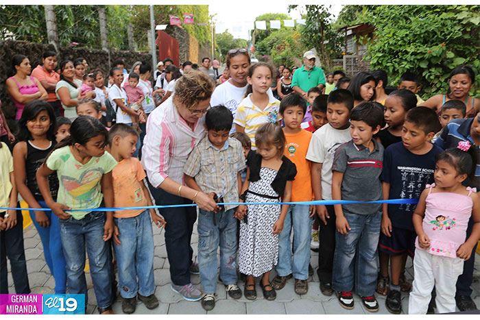 Gobierno lleva obras de progreso a más familias nicaragüenses