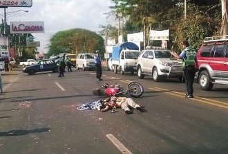 Escapó del hospital, motociclista que causó muerte de su mujer y su hijo