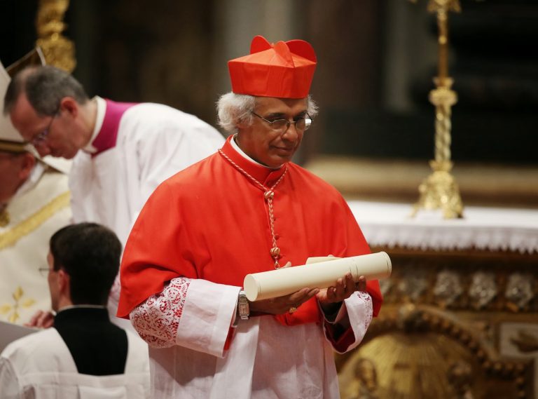 Cardenal Brenes viajará a Roma