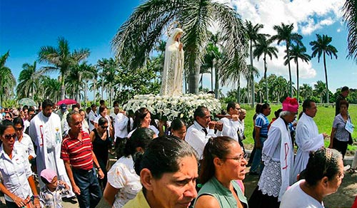 Pobladores de Santa Ana Sur celebran a la Virgen de Fátima