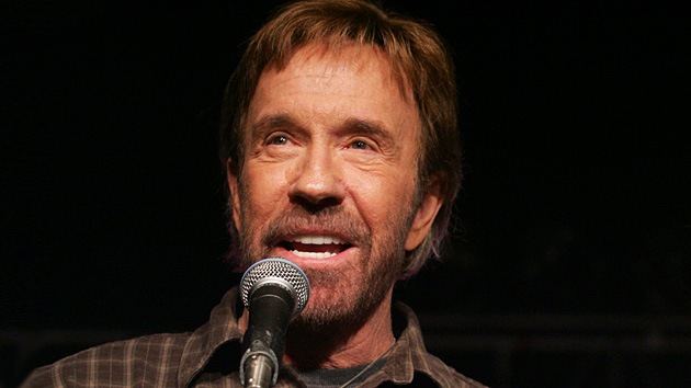 Chuck Norris: «Algo anormal pasa en la sociedad de EE.UU.»