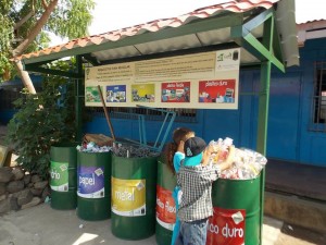 Alumnos, docentes y comunidades se unen para transformar en eco-escuelas sus centros de estudios