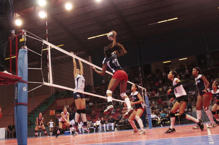 Nicas sub campeonas Sub 23 de voleibol Centroamericano