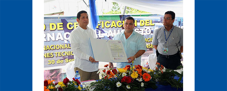 Entregan Certificación de Seguridad Aérea a Aeropuerto Augusto C. Sandino