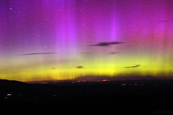 Una tormenta solar genera espectaculares auroras boreales en América del Norte