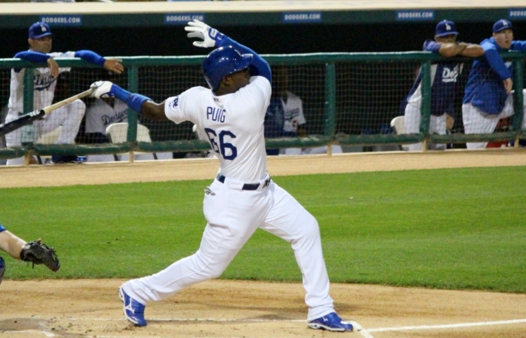 Acusan a hombre en caso de tráfico de Yasiel Puig