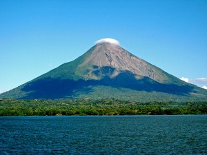 volcan_momotombo_nic