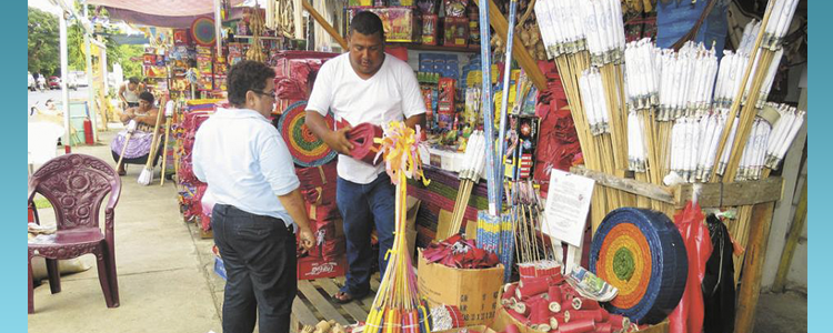 Dirección General de Bomberos capacita a comerciantes de pólvora