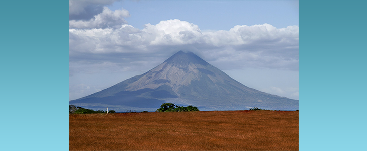 Entra en actividad el volcán Concepción en Isla de Ometepe