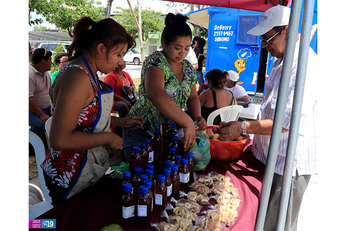 Delicias culinarias granadinas en Tiangues La Fe y Monimbó