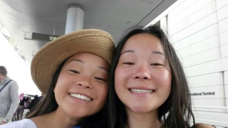 Gemelas separadas al nacer se reencuentran gracias a Facebook