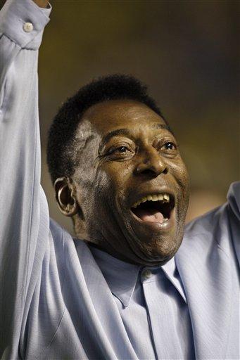 Pelé sigue mejorando y pasa a cuidados semi intensivos