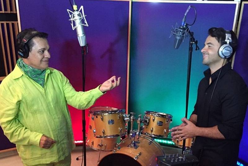 Juan Gabriel graba a dueto con Luis Fonsi el tema “Te lo pido por favor!