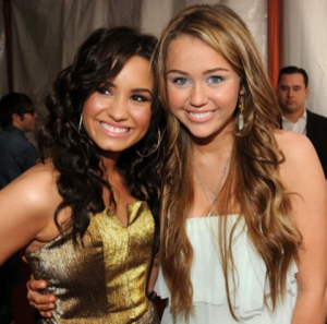 miley-cyrus-demi-lovato