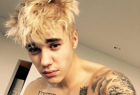 Justin Bieber ahora es rubio platinado