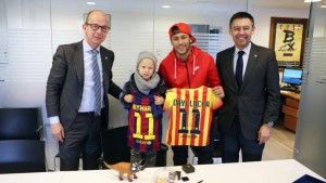 Neymar y su hijo se hacieron socios del Barcelona