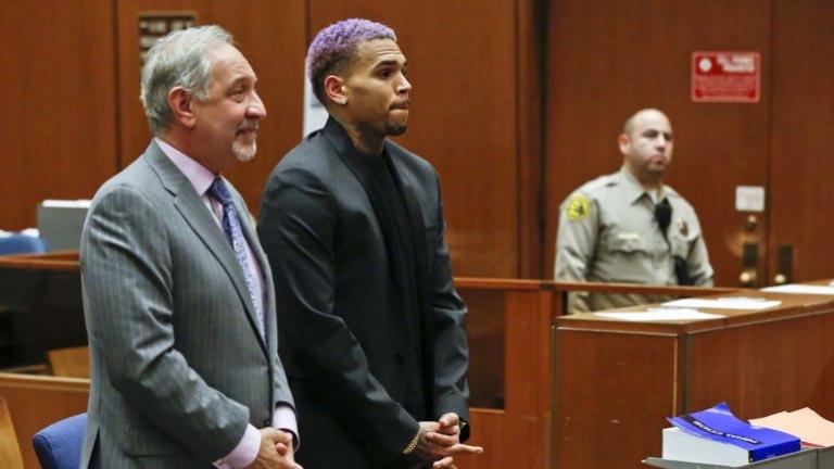 Chris Brown cumpllió su libertad condicional por pegarle a Rihanna