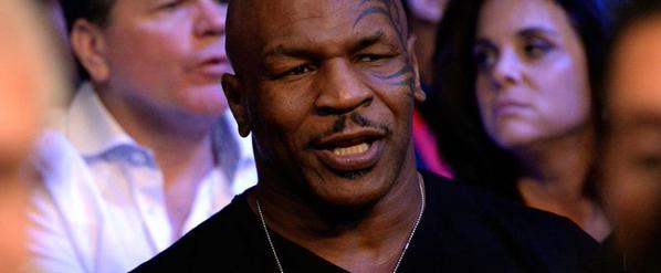 Mike Tyson criticó a Mayweather y a Pacquiao