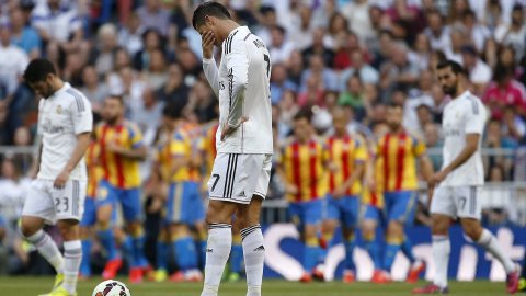 Real Madrid empató con Valencia y tropezó en la pelea por la Liga española