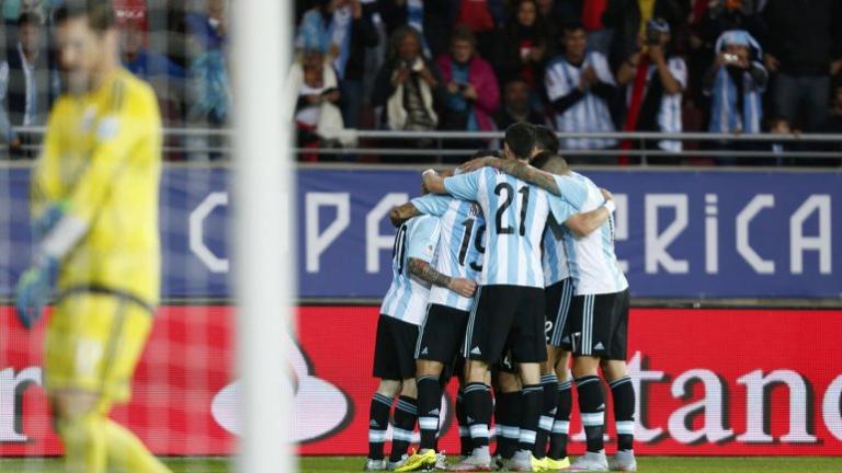 Argentina falló a la hora de sostener la ventaja y Paraguay logra un empate sobre la hora