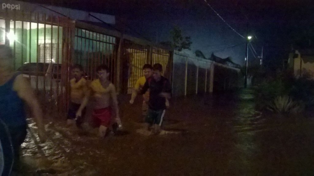 Familias de Las Casas para el Pueblo en el sector del Salvador Allende, Managua