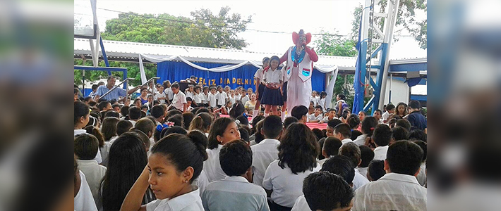 800 niños y niñas del Colegio 14 de Septiembre