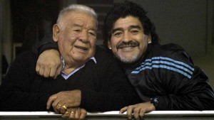 Don-Diego-Maradona-presente-Archivo_CLAIMA20150625_0125_28