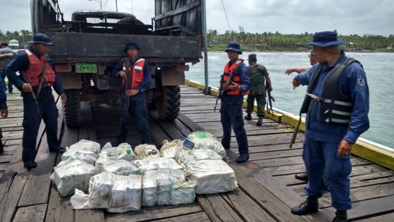 Fuerza Naval de Nicaragua, decomisa 10 sacos con cocaína y una lancha en el Caribe Norte