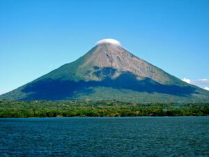 volcan_momotombo_nic