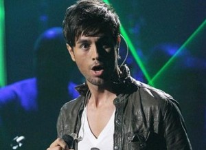 Enrique Iglesias recibió una multa leve en Miami