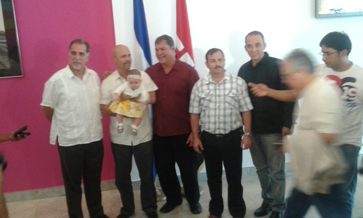 Los 5 héroes cubanos arribaron a Nicaragua