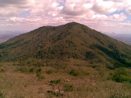 Hoy se cumplen 22 años de que gobierno Liberal dejó morir a tres mil personas en el Volcán Casita