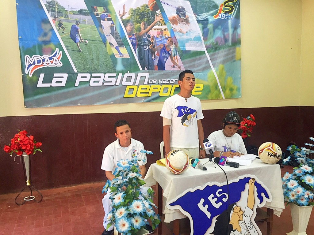 Lanzan Liga Intercolegial de Fútbol Sala Azul y Blanco