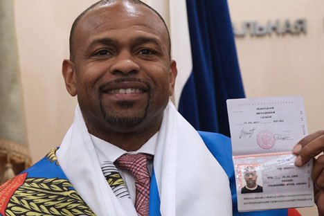 Roy Jones Jr. recibió la ciudadanía rusa